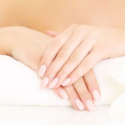 Manicure estetica trattante